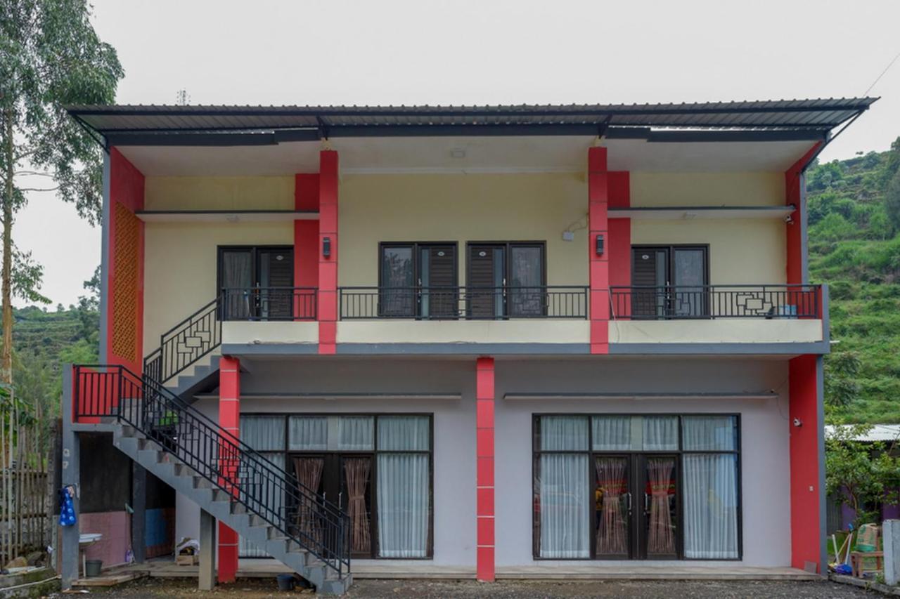 Reddoorz @ Gerbang Dieng Plateau Area Wonosobo Eksteriør bilde